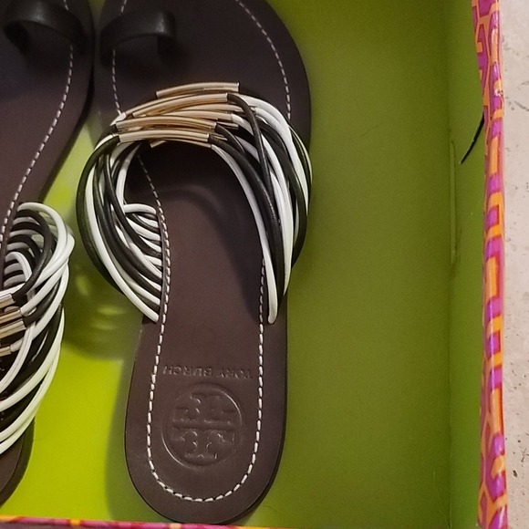 Tory Burch sandals - Picture 3 of 8